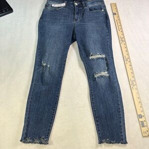 Judy Blue Distressed Ankle Jeans in Classic Blue